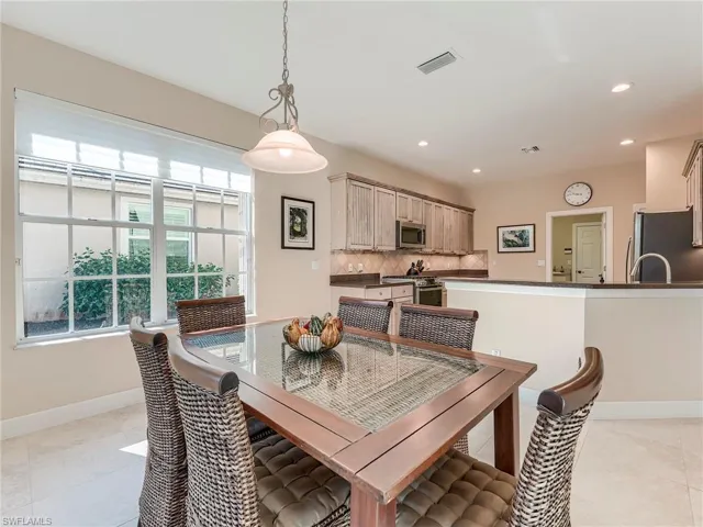 EAT IN KITCHEN WITH GREAT LAKE VIEW