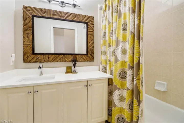 6988  Burnt Sienna  CIR, Naples, FL 34109