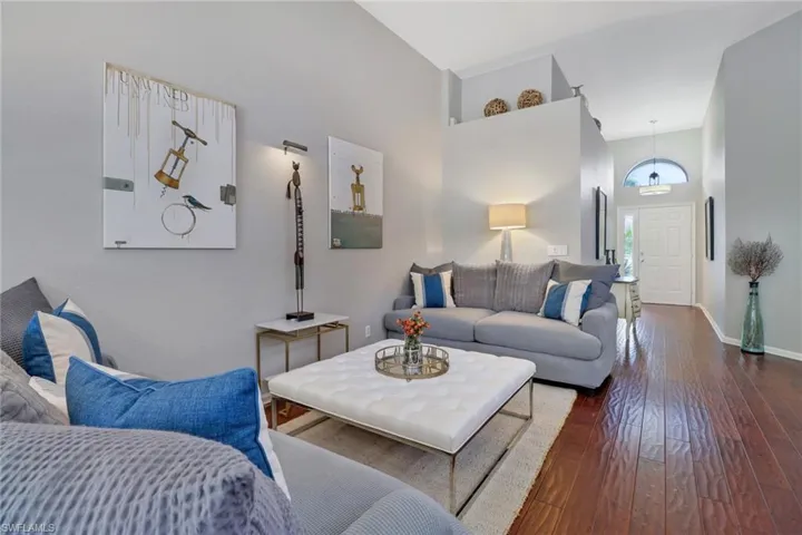 6988  Burnt Sienna  CIR, Naples, FL 34109