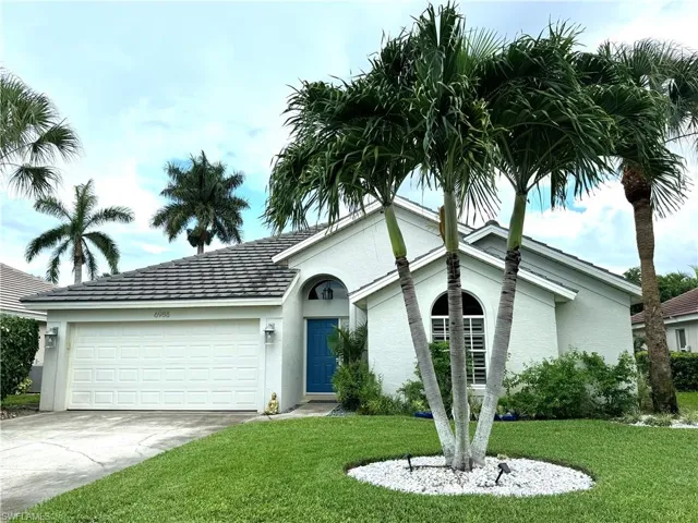 6988  Burnt Sienna  CIR, Naples, FL 34109