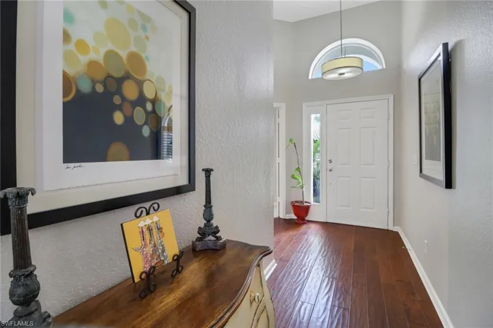 6988  Burnt Sienna  CIR, Naples, FL 34109