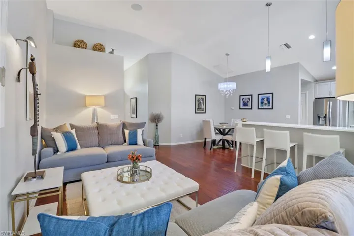 6988  Burnt Sienna  CIR, Naples, FL 34109