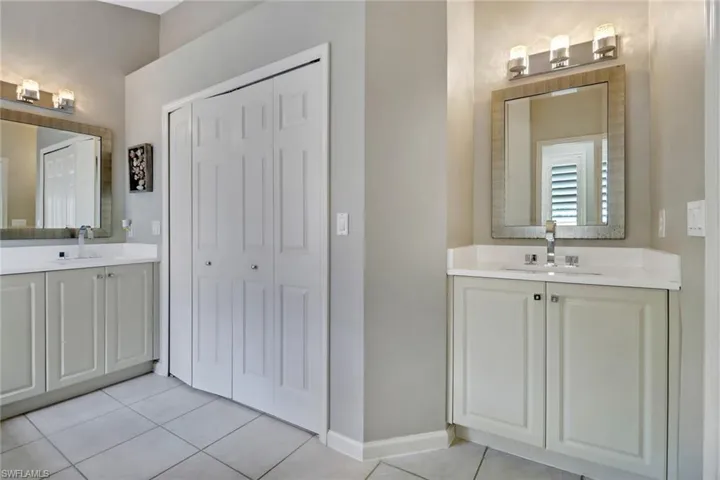6988  Burnt Sienna  CIR, Naples, FL 34109