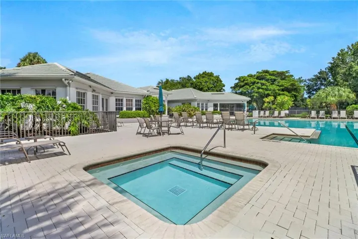 6988  Burnt Sienna  CIR, Naples, FL 34109