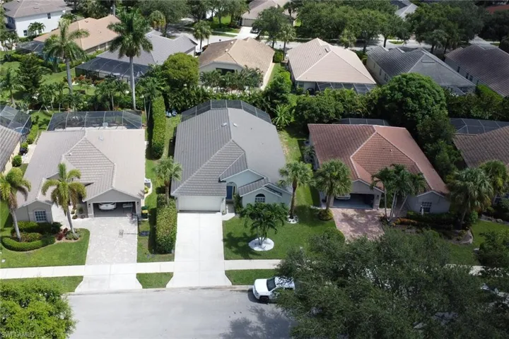 6988  Burnt Sienna  CIR, Naples, FL 34109