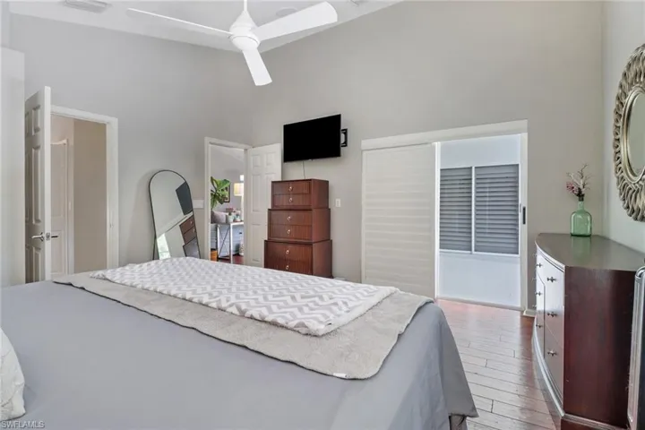 6988  Burnt Sienna  CIR, Naples, FL 34109