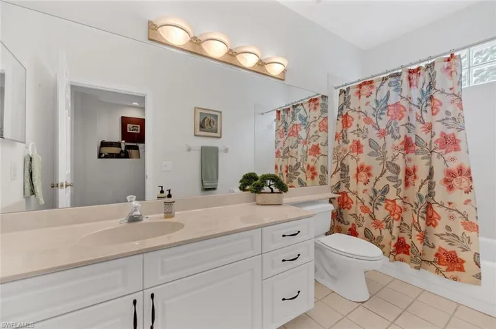 27091  Lake Harbor  CT, Bonita Springs, FL 34134