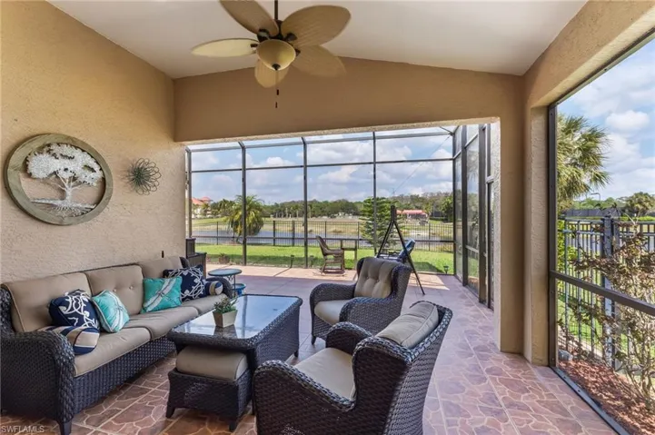 Fun Outdoor Area ~ Great for Entertaining!