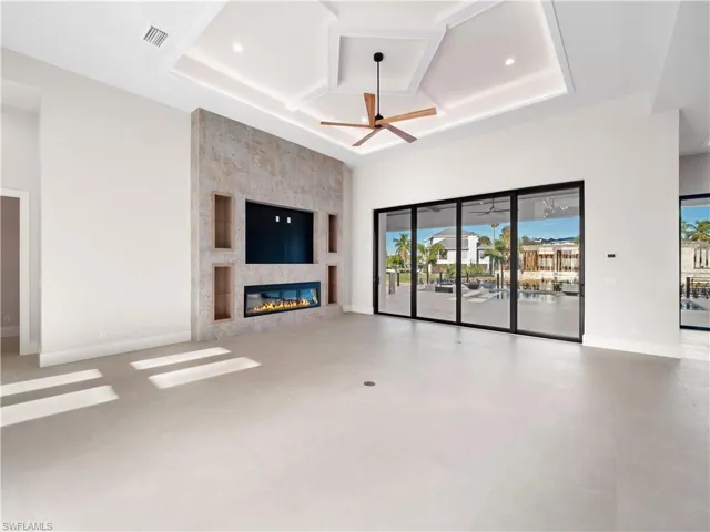 111  Montrose  DR, Fort Myers, FL 33919