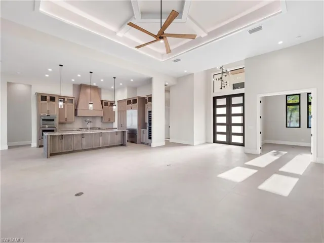 111  Montrose  DR, Fort Myers, FL 33919