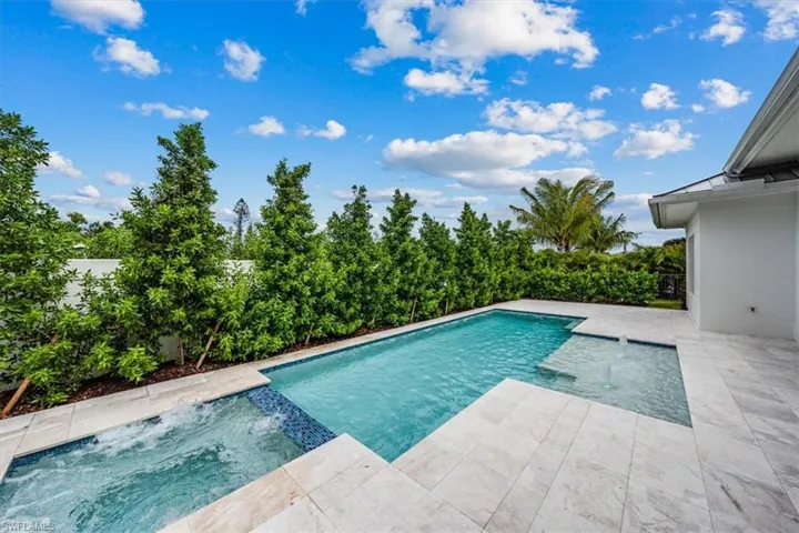 4529 Seagrove Landing Way (the Beach plan) is a Pending pre-construction sale. This is a photo of the Beach on Lot 9 (4518 Seagrove Landing Way - available & move-in ready).