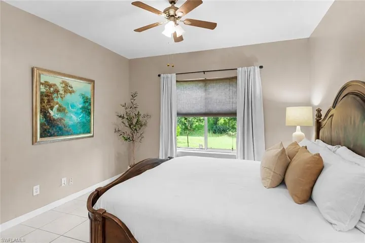 5470 16th Pl Sw 101, Naples, Florida 34116
