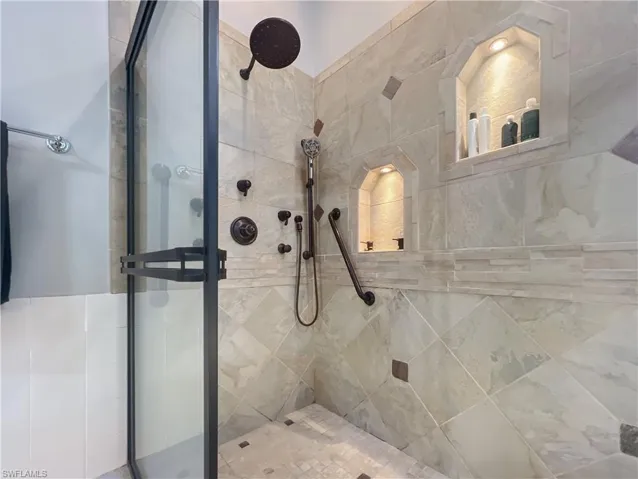 7260 Carducci Ct, Naples, Florida 34114