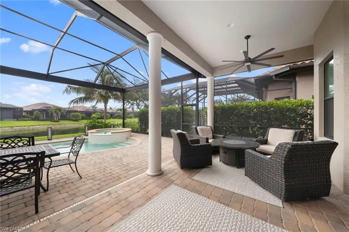 6522 Roma Way, Naples, Florida 34113