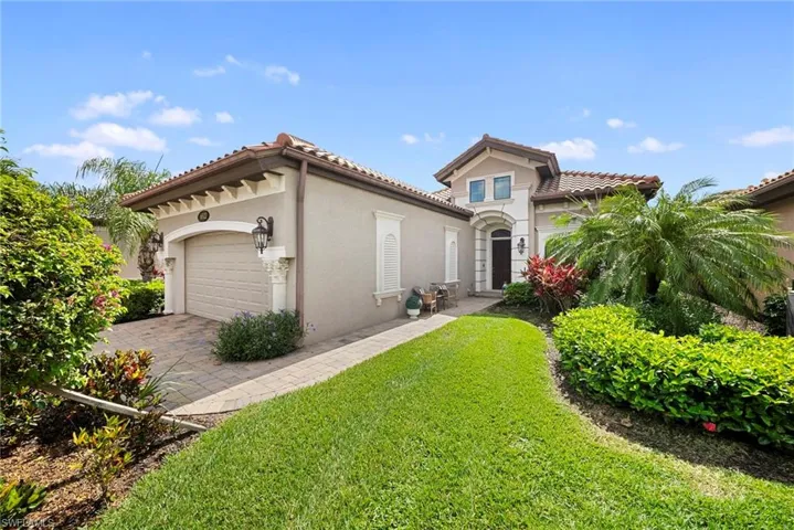 6522 Roma Way, Naples, Florida 34113