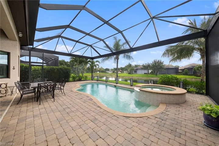 6522 Roma Way, Naples, Florida 34113