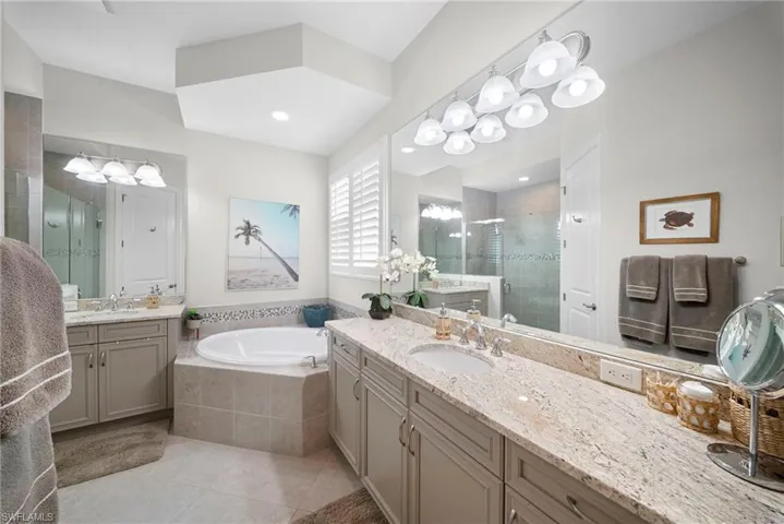 6522 Roma Way, Naples, Florida 34113