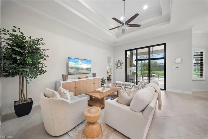 6522 Roma Way, Naples, Florida 34113