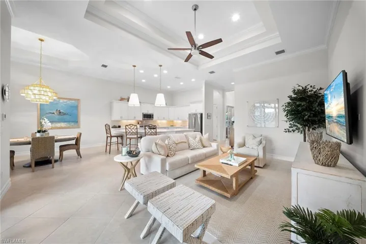 6522 Roma Way, Naples, Florida 34113