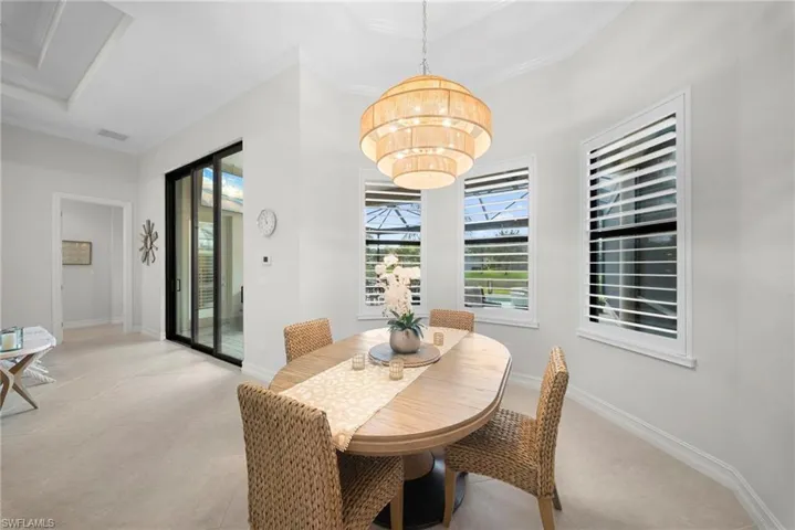 6522 Roma Way, Naples, Florida 34113