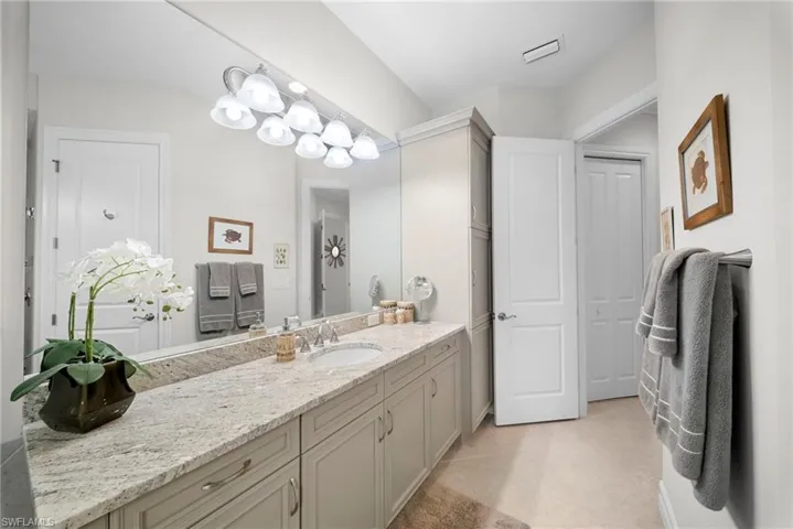 6522 Roma Way, Naples, Florida 34113