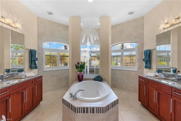 3522 19th Ave, Cape Coral, Florida 33904