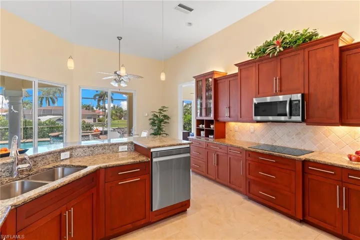 3522 19th Ave, Cape Coral, Florida 33904