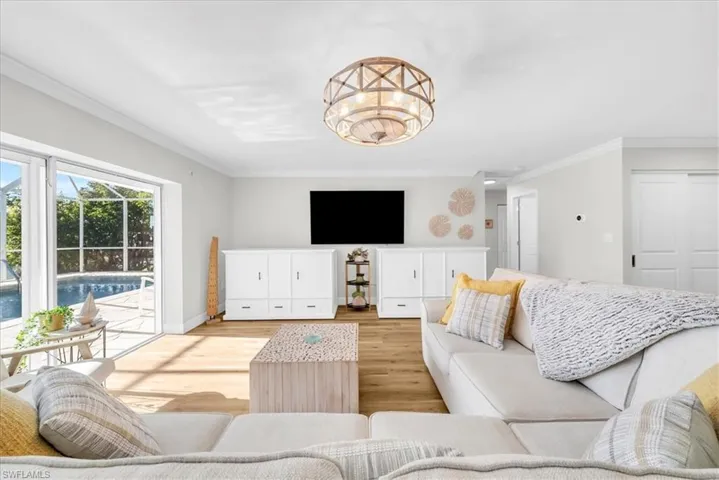 128 San Salvador St, Naples, Florida 34113