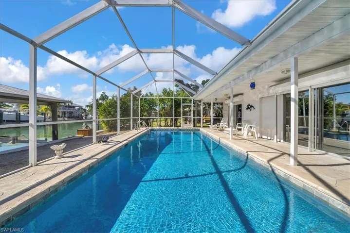 128 San Salvador St, Naples, Florida 34113