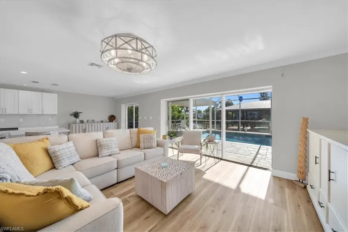 128 San Salvador St, Naples, Florida 34113