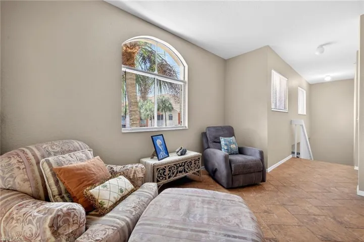 6361 Aragon Way 202, Fort Myers, Florida 33966