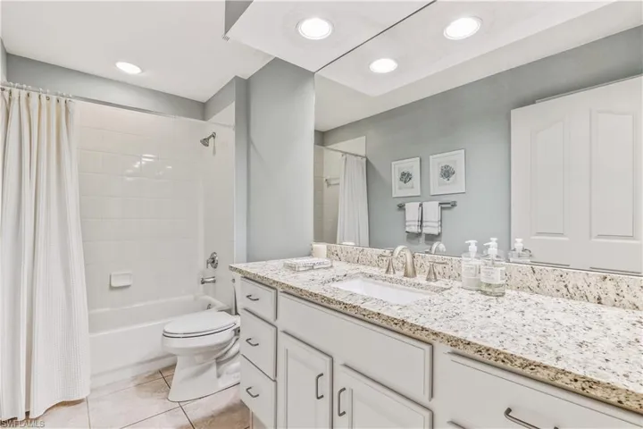 Ensuite guest bath