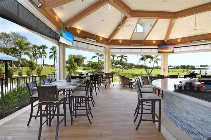 Kensington's outdoor restaurant with membershiop