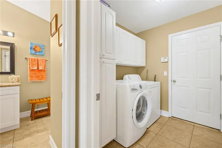 402 Se 21st St, Cape Coral Fl 33990