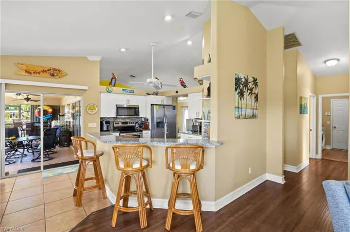 402 Se 21st St, Cape Coral Fl 33990