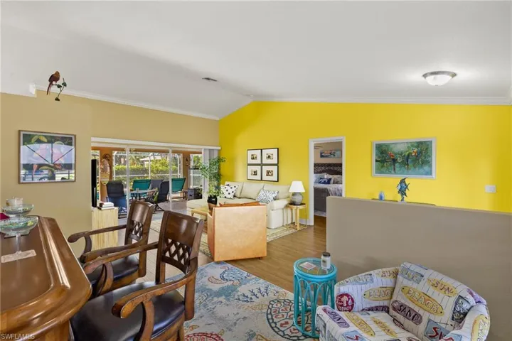 402 Se 21st St, Cape Coral Fl 33990