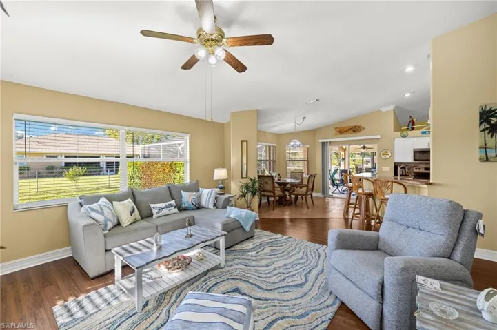 402 Se 21st St, Cape Coral Fl 33990