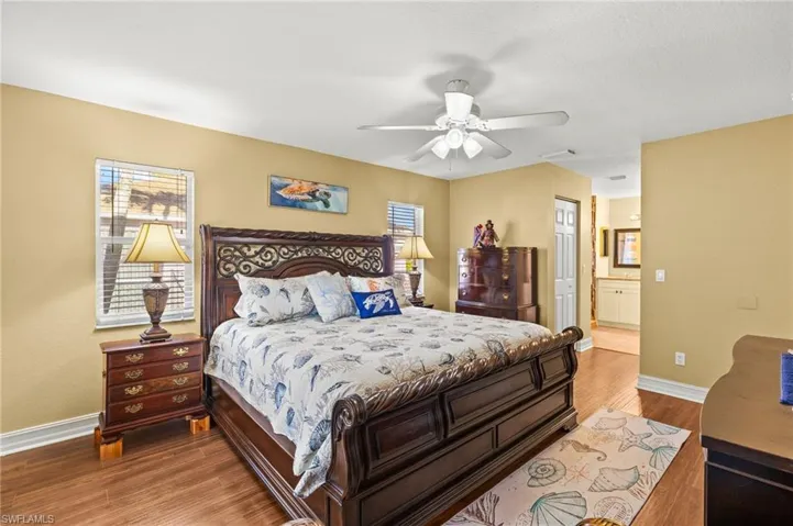 402 Se 21st St, Cape Coral Fl 33990