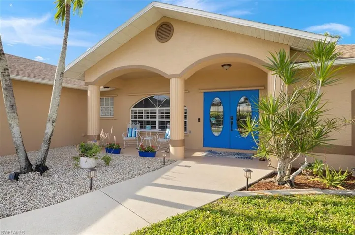 402 Se 21st St, Cape Coral Fl 33990
