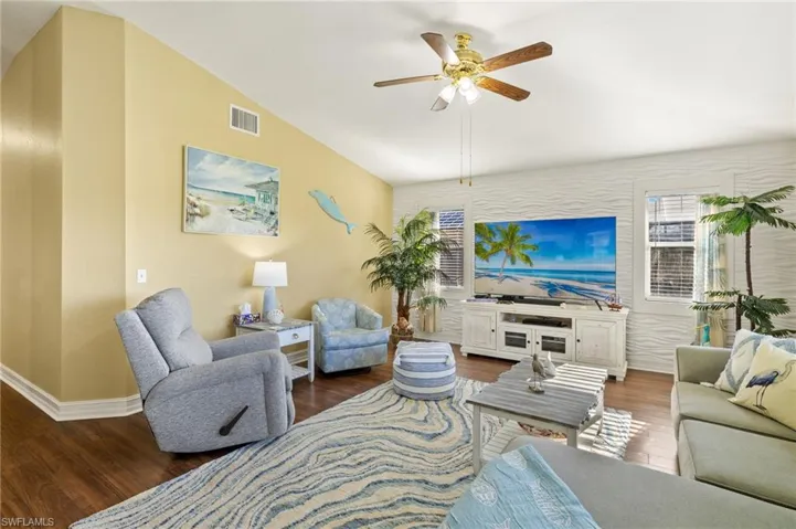 402 Se 21st St, Cape Coral Fl 33990