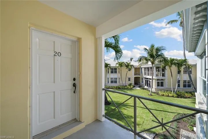 2601  Gulf Shore N BLVD, Naples, FL 34103