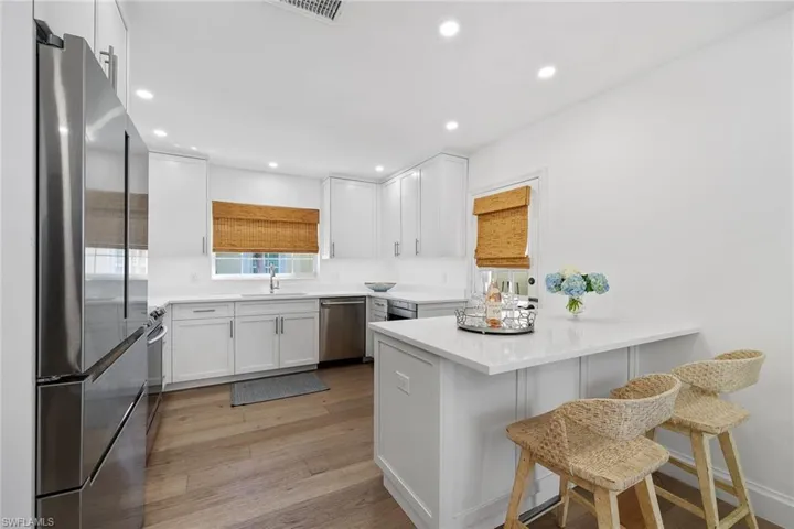2601  Gulf Shore N BLVD, Naples, FL 34103