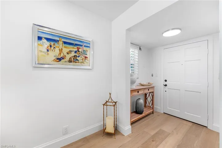 2601  Gulf Shore N BLVD, Naples, FL 34103