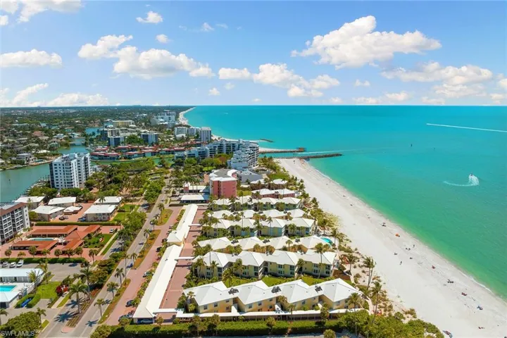2601  Gulf Shore N BLVD, Naples, FL 34103
