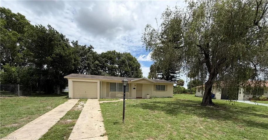 1407 Juddale St E, Lehigh Acres, Florida 33936