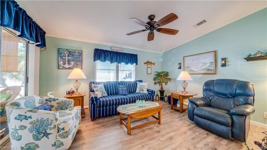 Come on down! Move right in! This home is meticulously clean and ready for its new owners. Sunshine everywhere.