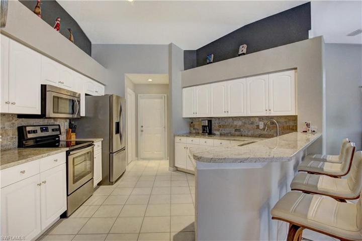 2850 SW 25th PL, CAPE CORAL FL 33914