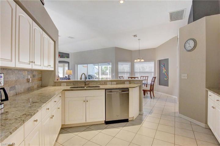 2850 SW 25th PL, CAPE CORAL FL 33914