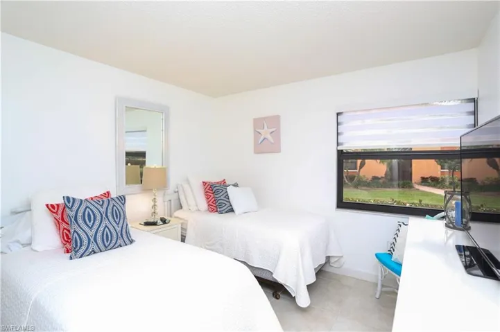 1522 Mainsail Dr 2, Naples, Florida 34114