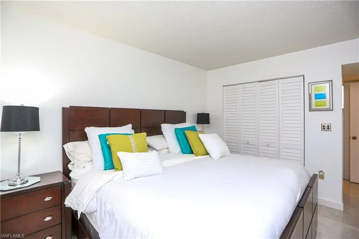 1522 Mainsail Dr 2, Naples, Florida 34114